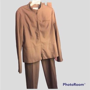 WORTH Pants Suit - Size 16 Lined Zippered Sophisticated Tan